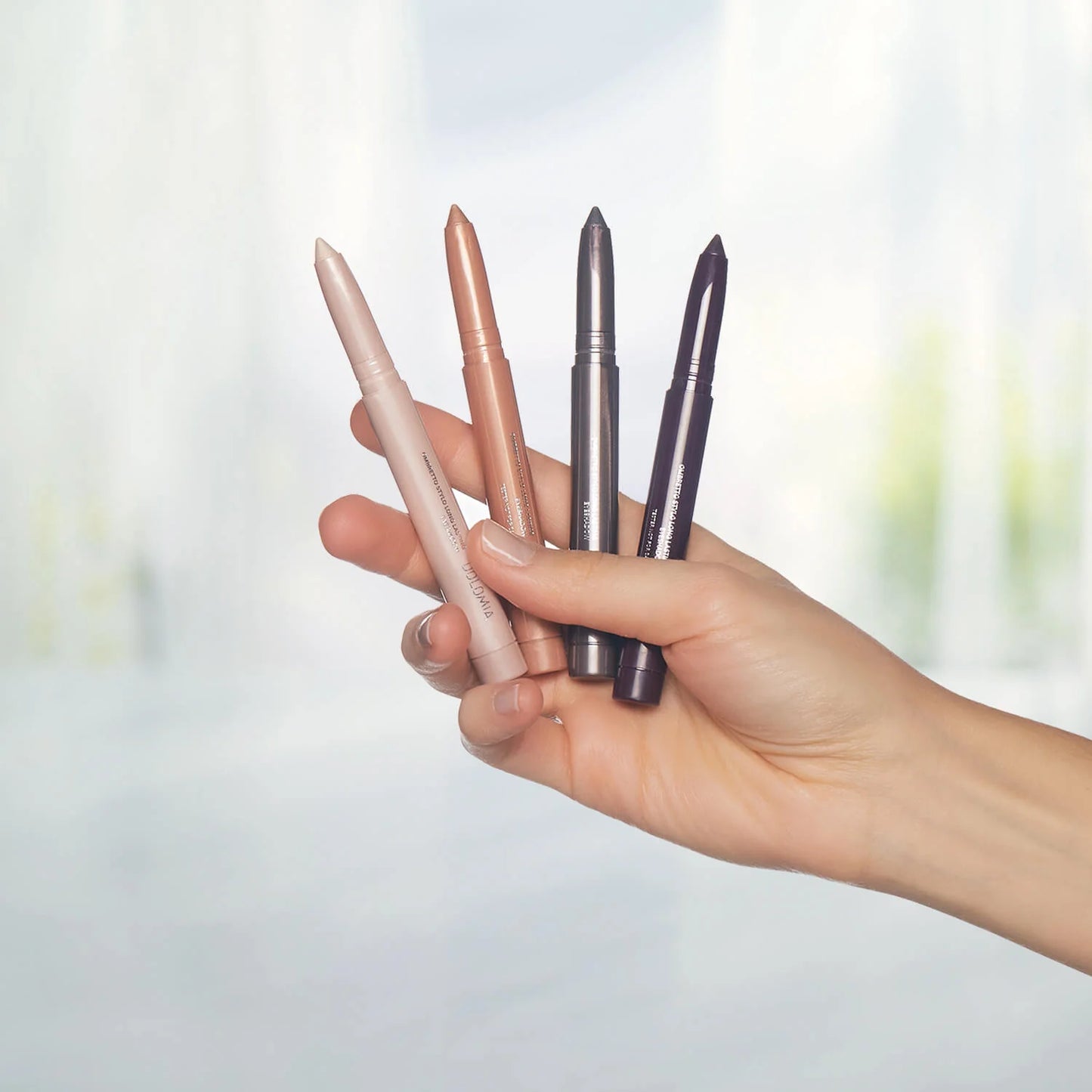 Long Lasting Lidschatten-Stift (4 Farbvarianten)