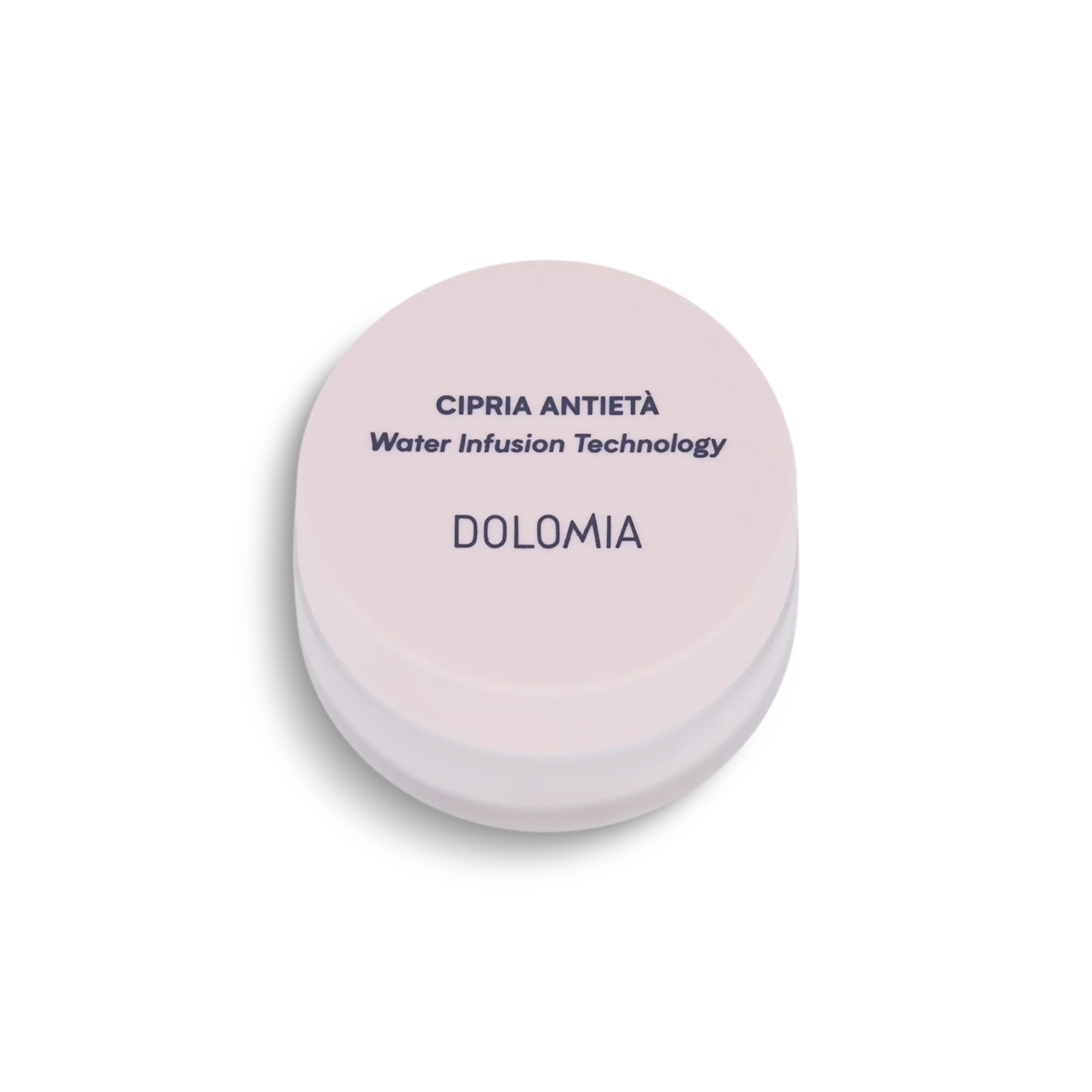 Ein runder, hellrosa Kosmetikbehälter mit der Aufschrift Anti-Aging Puder mit Water Infusion Technology und Edelweiß-Extrakt für einen makellosen Teint, von oben gesehen auf weißem Hintergrund.