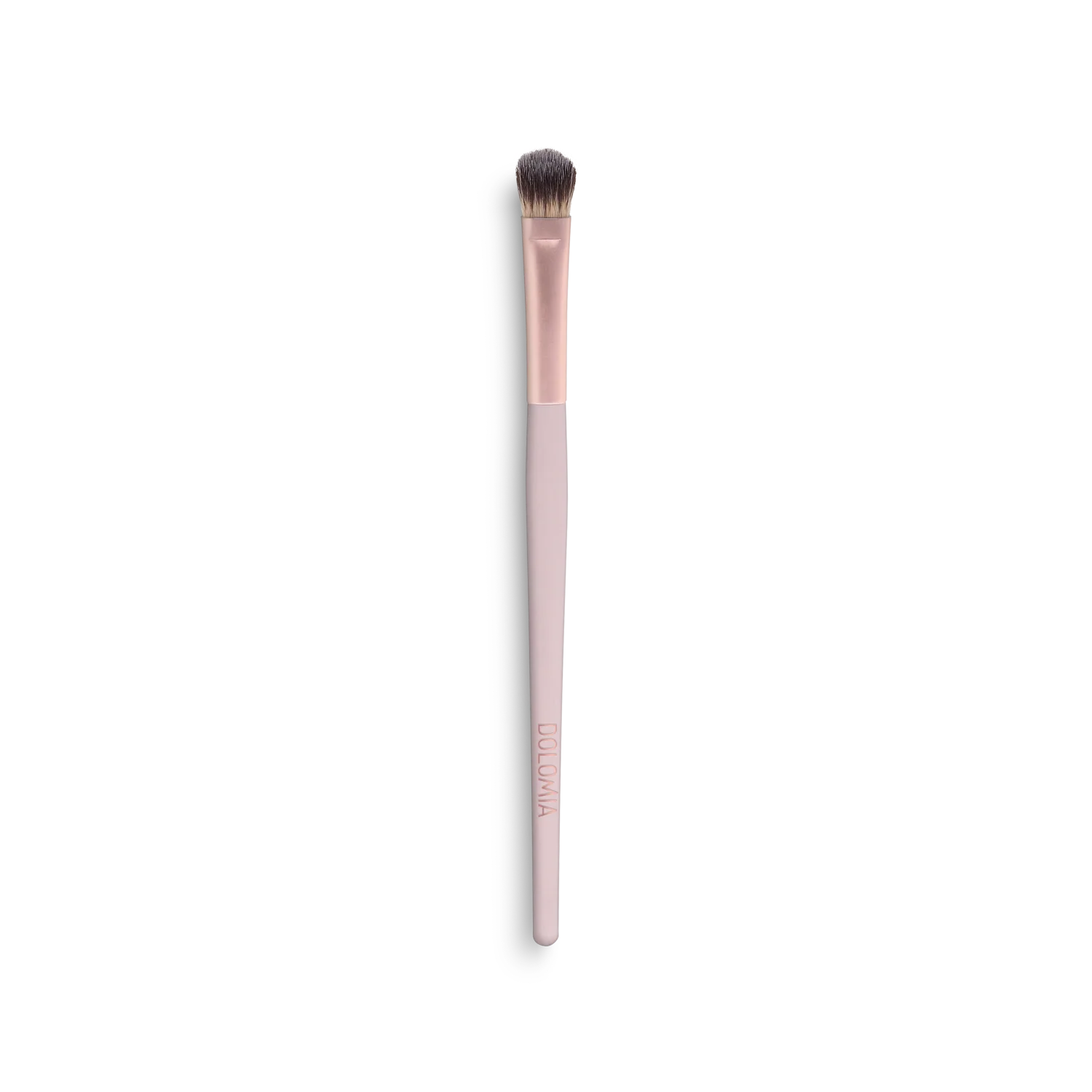 Ein einzelner Augenpinsel für Schattierungen mit rosafarbenem Griff, roségoldener Zwinge und weichen, abgerundeten synthetischen Fasern ist auf einem schlichten weißen Hintergrund abgebildet.
